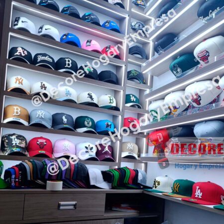 VITRINAS PARA GORRAS