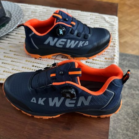ZAPATILLAS PUNTA DE ACERO